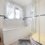Bathroom1.jpg