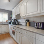 Kitchen1.JPG