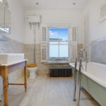 Bathroom2.jpg
