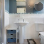 Bedroom1c_ensuite.jpg