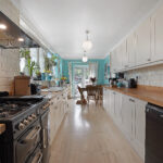 Kitchen1.JPG