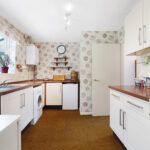 Kitchen3.jpg