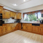 Kitchen3.jpg