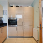 Kitchen2.jpg