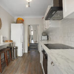 Kitchen2.JPG