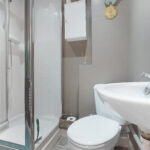 ShowerRoom.jpg