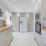 Kitchen4.jpg