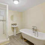 Bathroom2.jpg