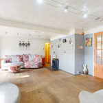 Lounge1.jpg