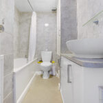 Bathroom1.jpg