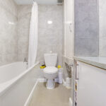Bathroom2.jpg