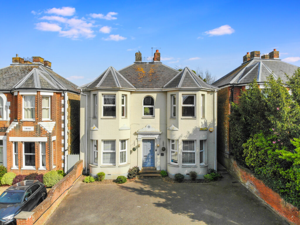 Maidstone Road, Chatham, ME4