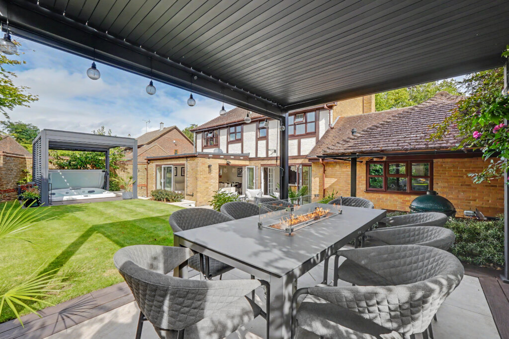 Substantial Five Bedroom Detached Home, Yeoman Drive, Darland